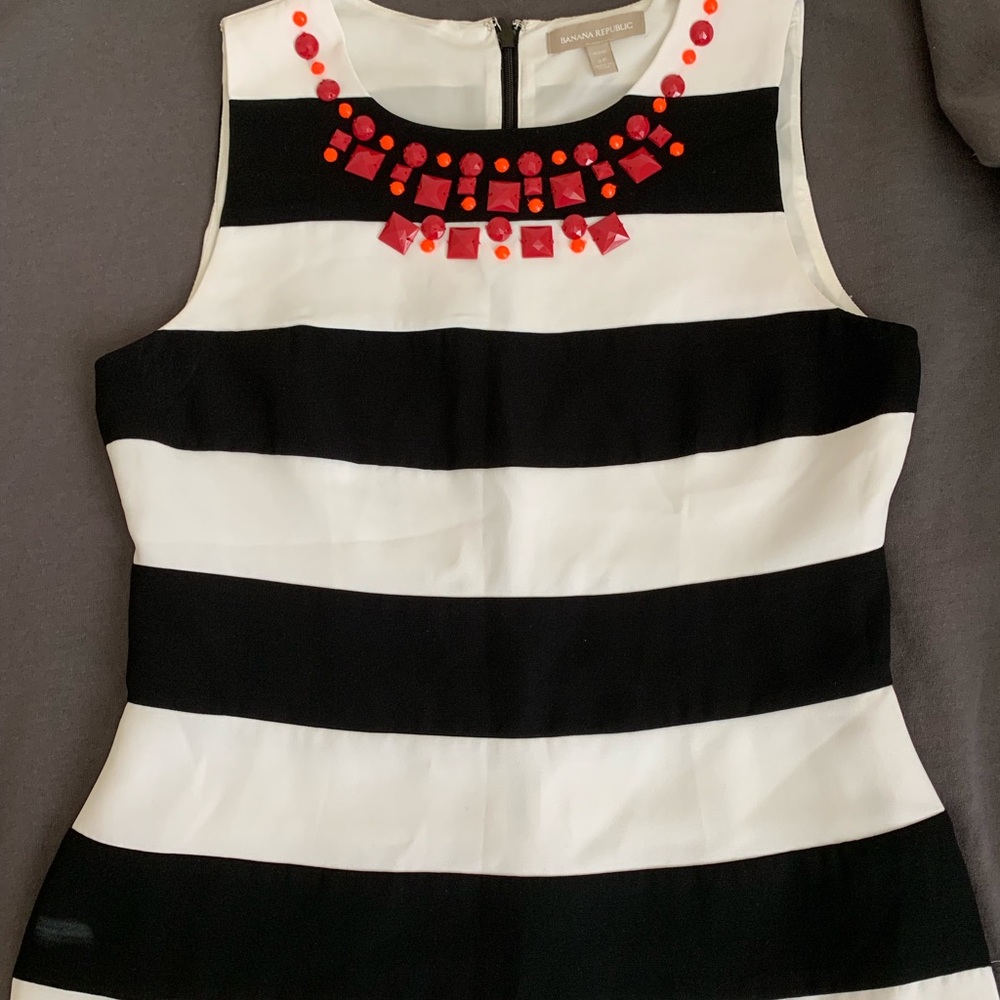 Banana Republic Sleeveless Top
